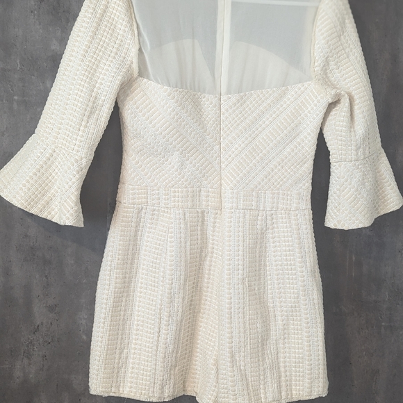 NWT Adelyn Rae size medium beige Jumper/romper - Picture 3 of 12
